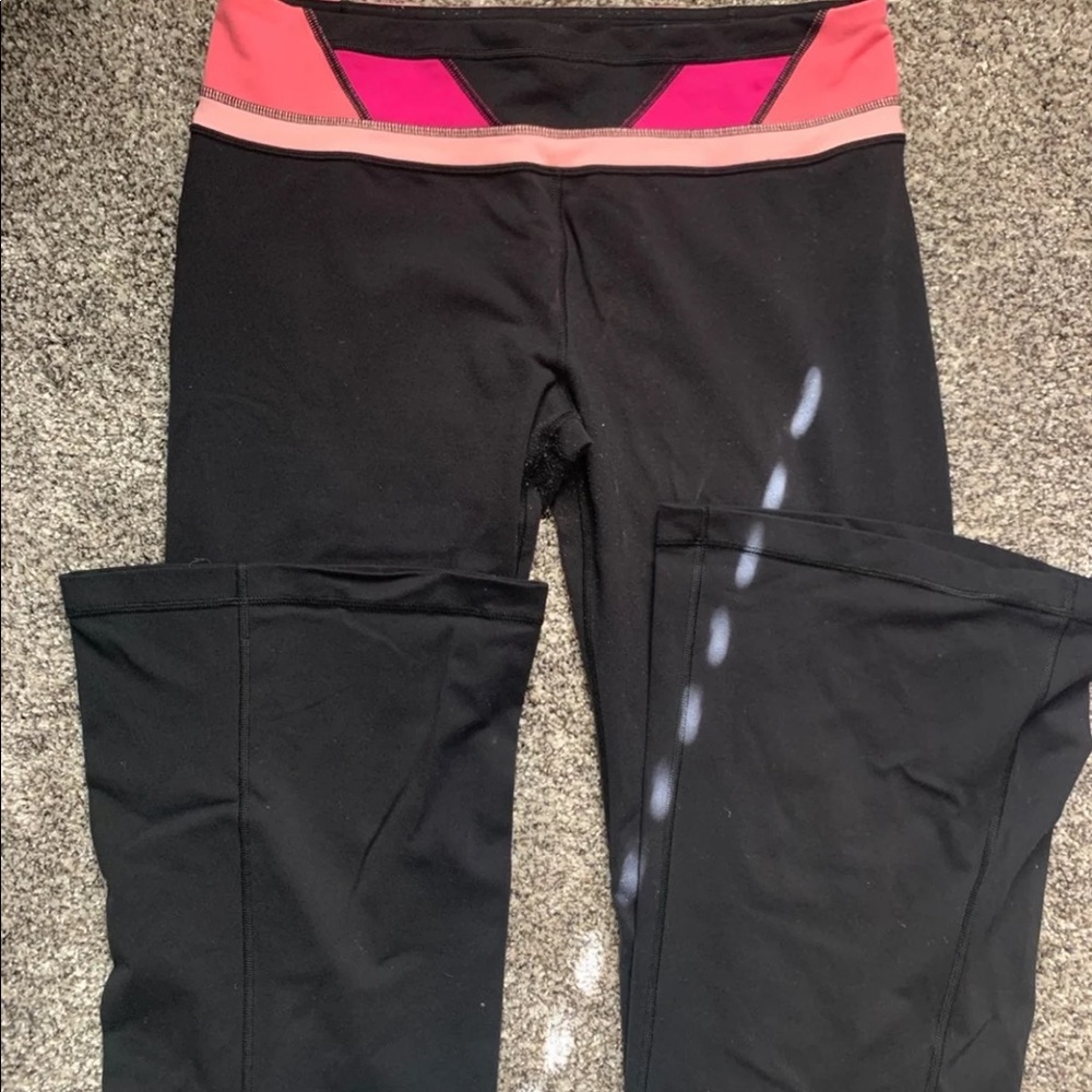 Lululemon yoga pants